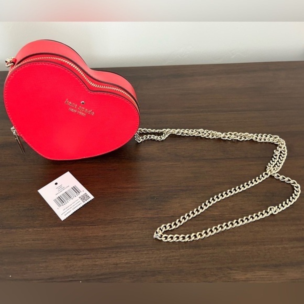 Kate spade love shack mini heart crossbody bag/ Mini Bag cherry pepper red NWT